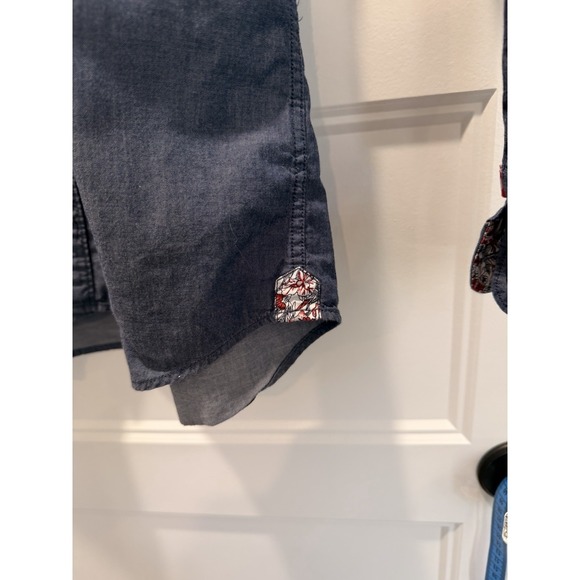 Pierre Cardin Mens Medium Chambray Button Up Shirt Blue Floral Trim - Picture 4 of 5